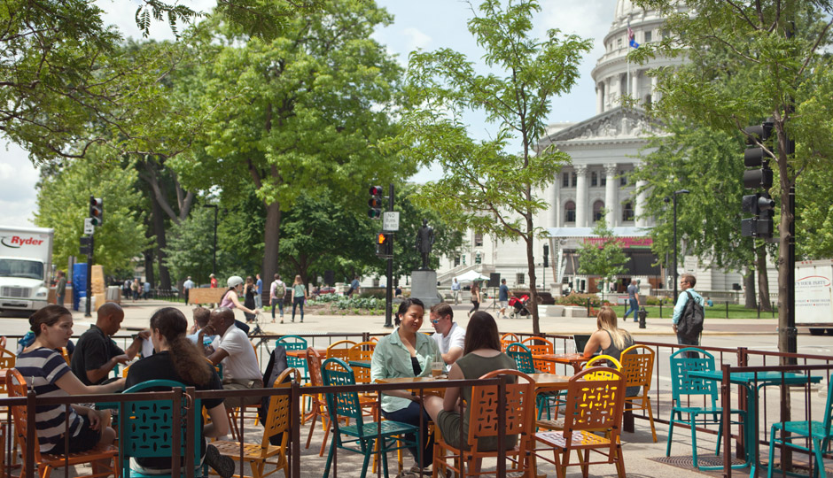 Colectivo Coffee On the Square