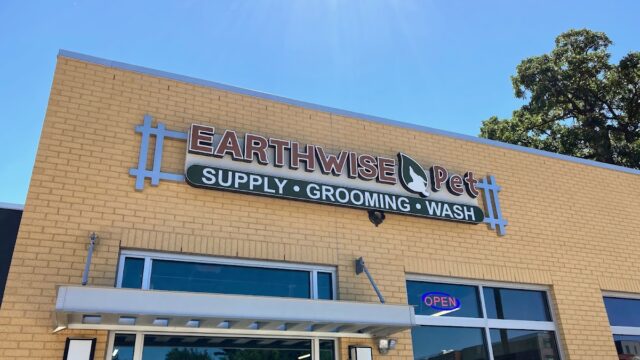 EarthWise Pet Supply & Grooming Cottage Grove