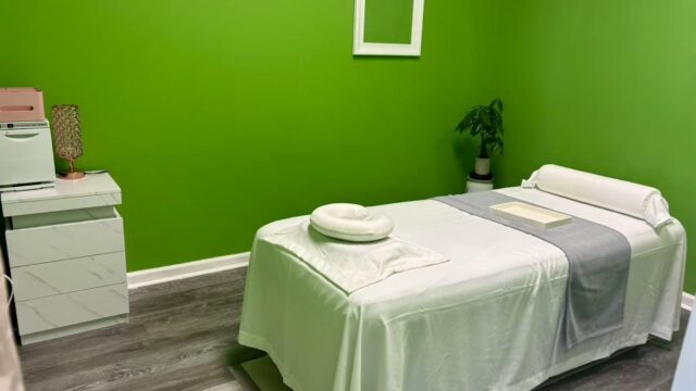 Eastern Massage & Spa E-50018