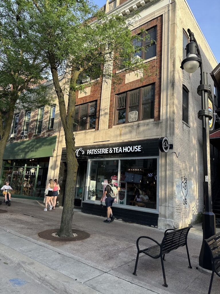 Le C’s Patisserie & Tea House