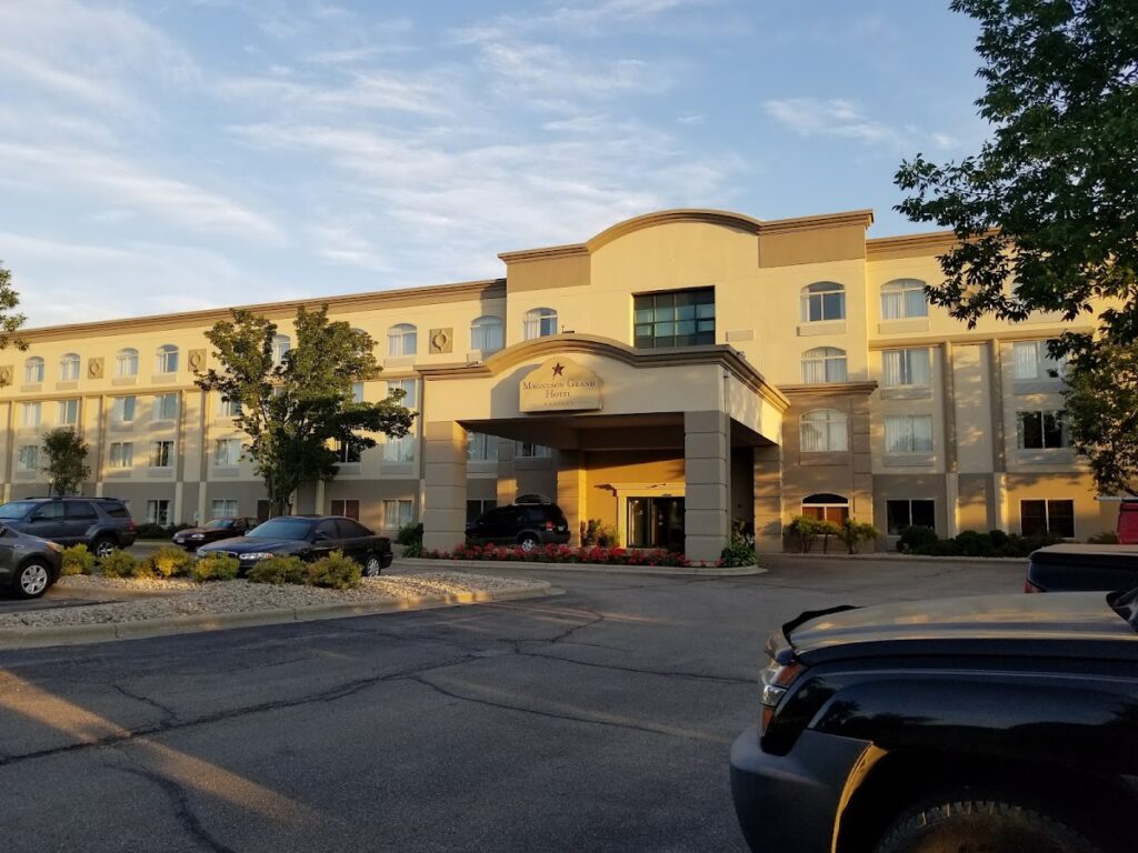 Magnuson Grand Hotel