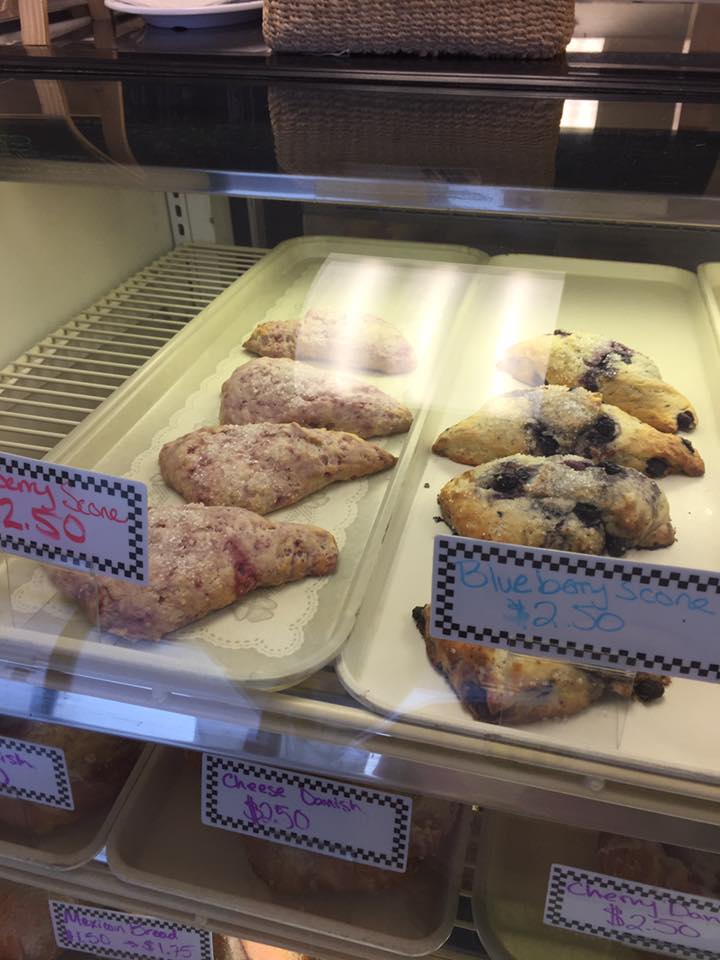 Monona Bakery and Eatery