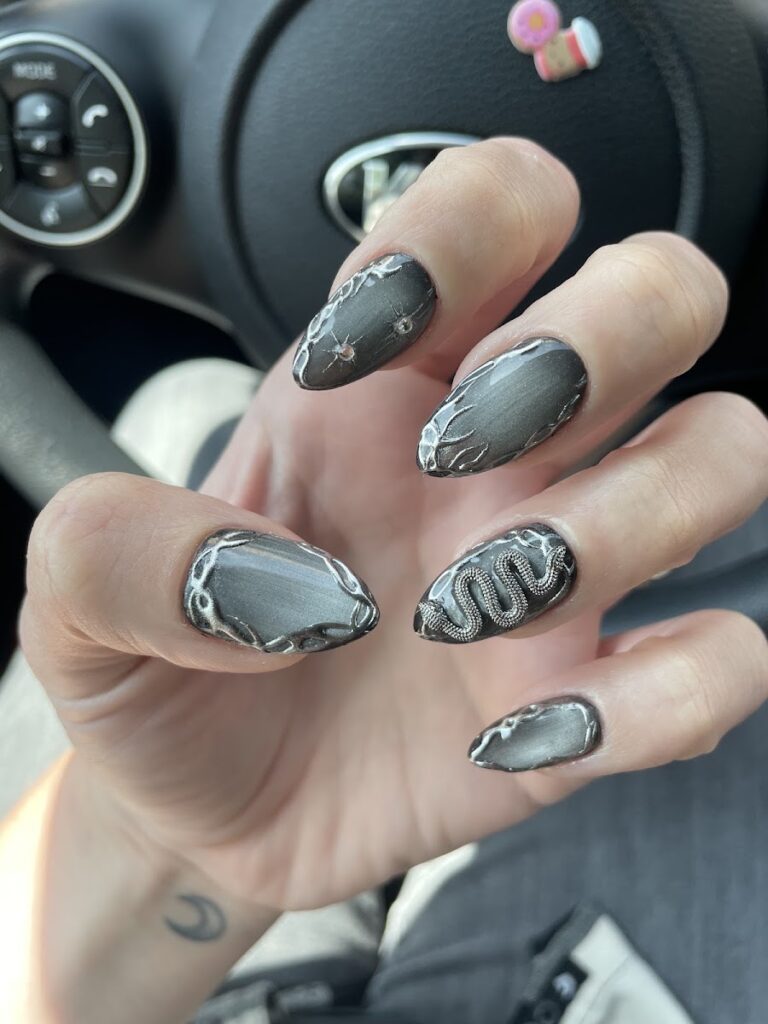 Nails by Zoe