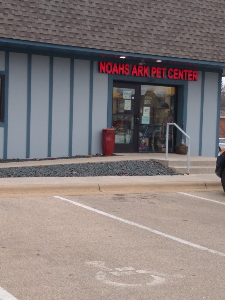 Noah’s Ark Pet Center
