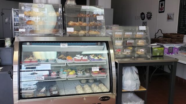 Two Sisters Bakery