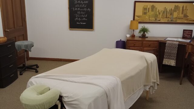 (UW Student Discount) Revival Room Massage – Madison
